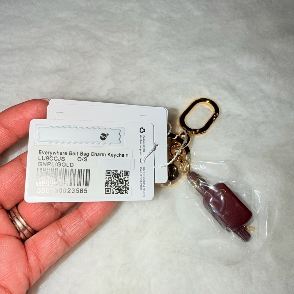 Lululemon Everywhere Belt Bag Charm Keychain - Picture 4 of 5